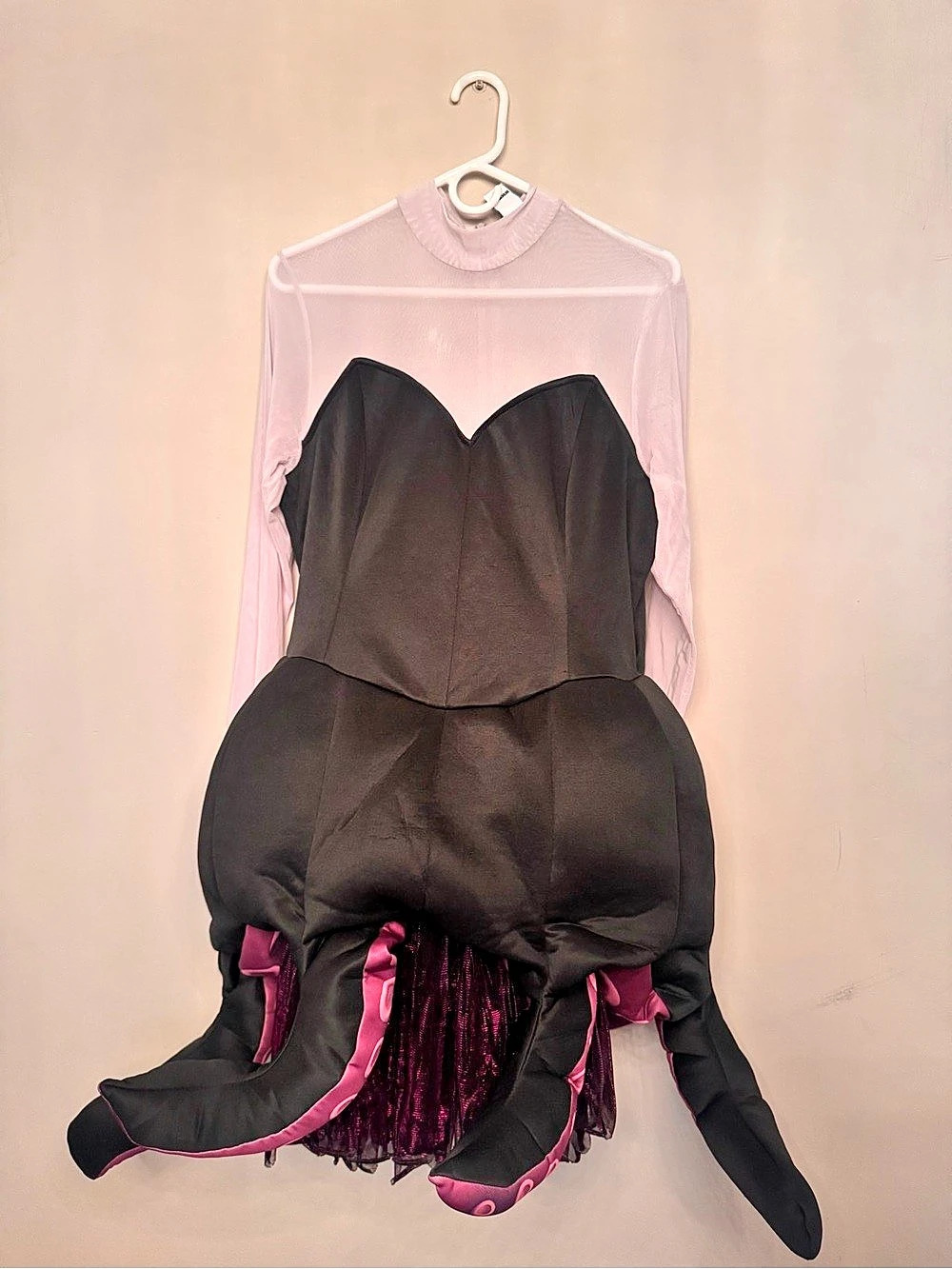 Disney Ursula Costume Black & Pink Size XL- Like New